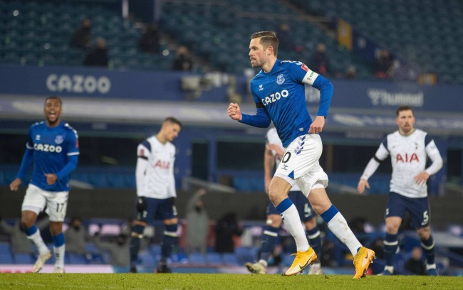 姆巴佩是近 姆巴佩是近