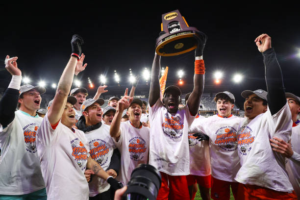 莫拉塔在场 莫拉塔在场